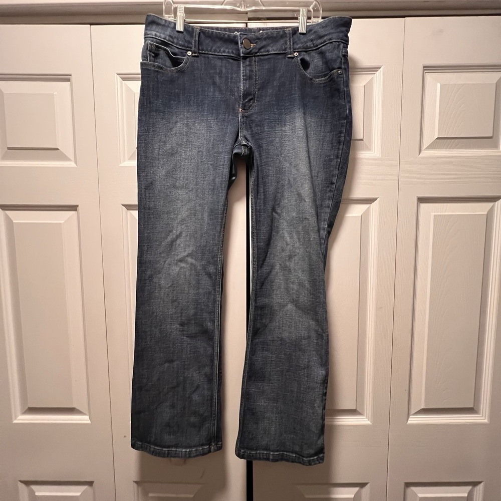 Wrangler Women's Mid-Rise Bootcut Jeans Style 09MWZAH Size 15 x 32